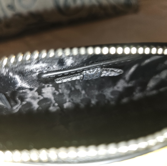 NWOT K arl Lagerfeld Barrel Wristlet
